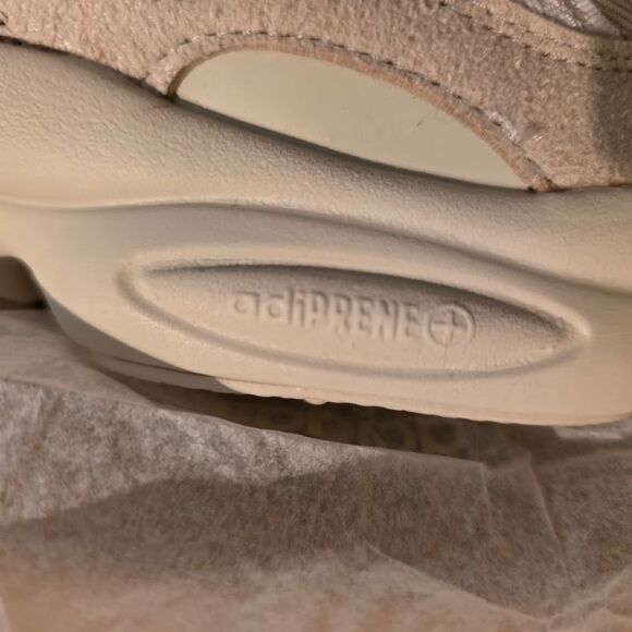 Adidas Ozweego Shoe Sneaker FX6029 Men's 11.5 Pale Beige Comfort Sports Walking - Picture 9 of 10